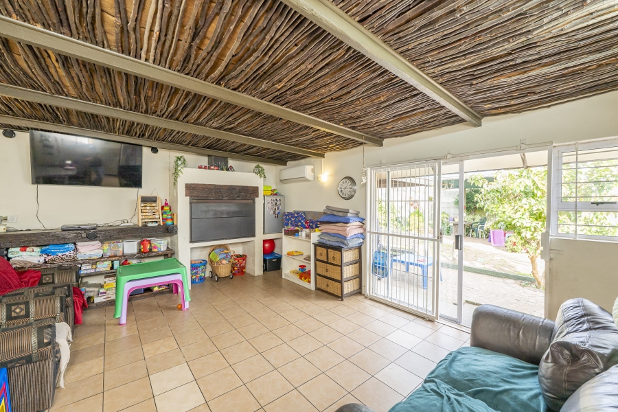 3 Bedroom Property for Sale in Ruyterwacht Western Cape